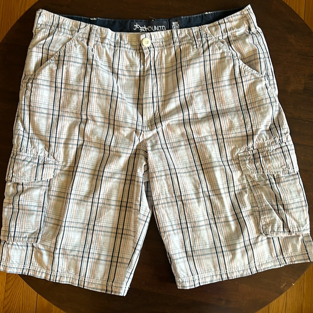 ECKO UNLTD Old School shorts size 40
